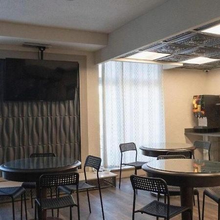 Hotel Chataura Dearborn Εξωτερικό φωτογραφία