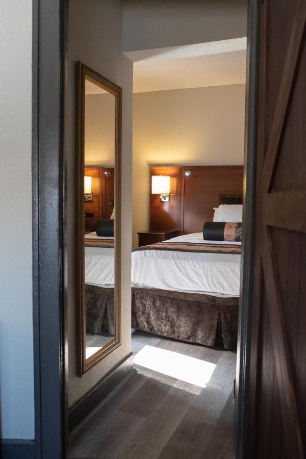 Hotel Chataura Dearborn Εξωτερικό φωτογραφία