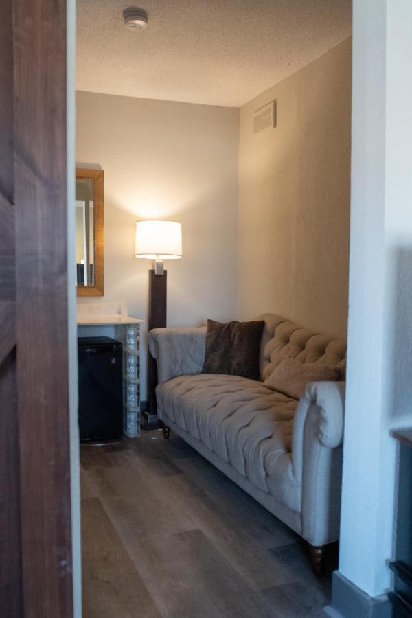 Hotel Chataura Dearborn Εξωτερικό φωτογραφία